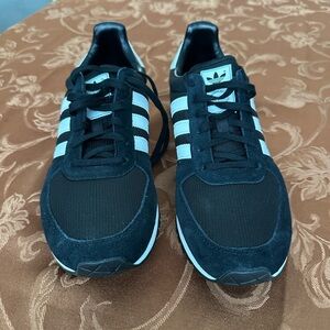 Adidas Men's Black and White Sneakers - Adistar Racer Originals V22769